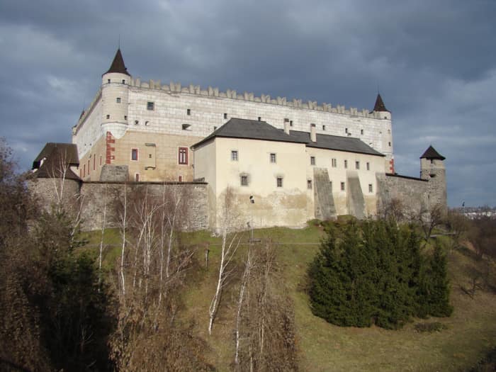 Pohľad na Zvolen so zámkom v meste