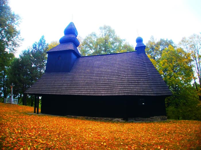 Wooden church of Ruská Bystrá, view 5