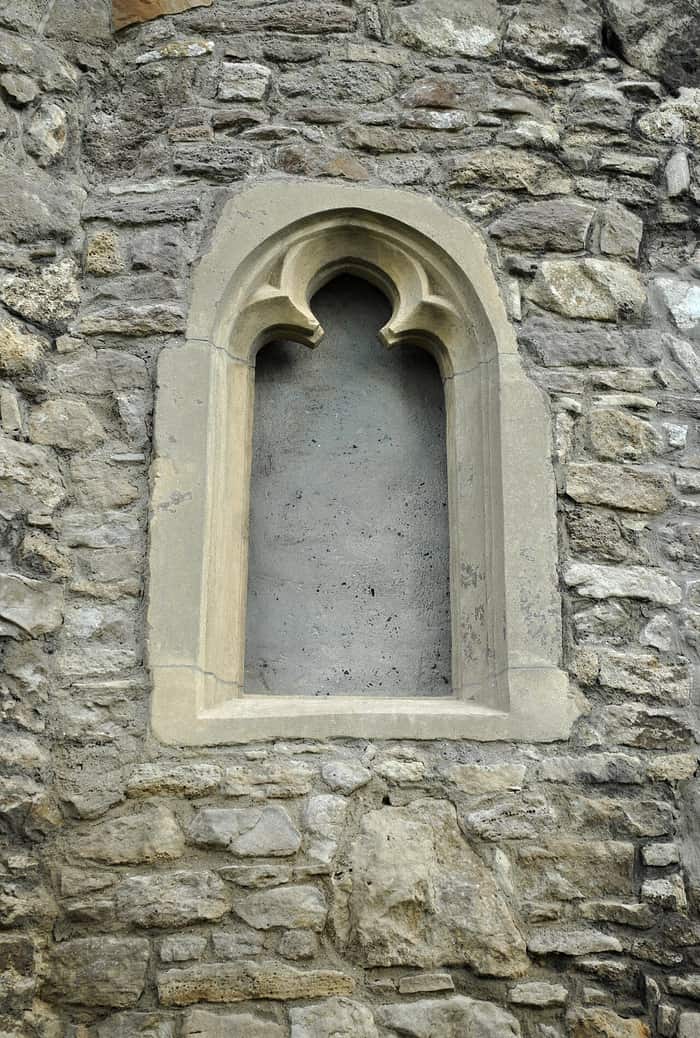A Gothic window in the wall of the rotunda