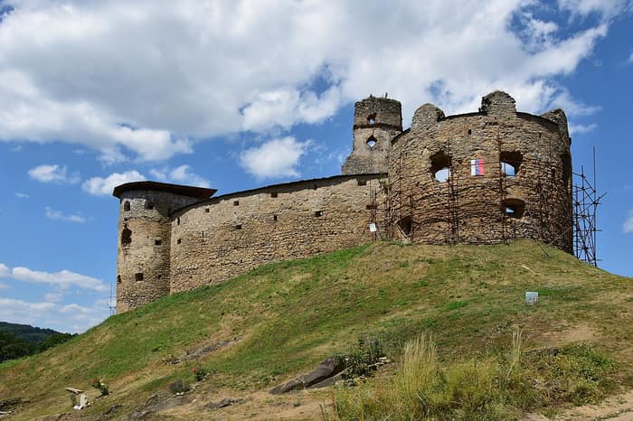 The upper castle of Zborov Castle on Makovica hill